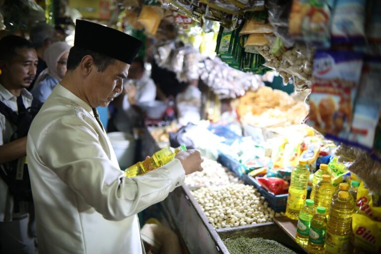 SINTING BANGET NIH..! Mentan Temukan Minyakita Disunat, Kemasan 1 Liter Isinya 750 Mililiter