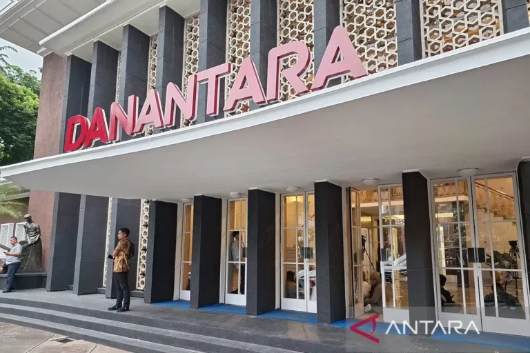 HARUS TRANSPARAN SEMUA JENDERAL..! Menteri Bahlil: Ada 21 Proyek Hilirisasi Didanai Danantara, Nilai Investasi US$45 Miliar