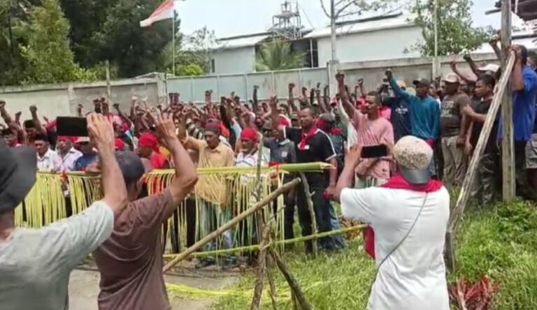 TUNTUT GANTI RUGI Rp1 TRILIUN..! Sumber Air Rusak, Warga Haya Ultimatum dan Usir PT. Waragonda: Segera Angkat Kaki!