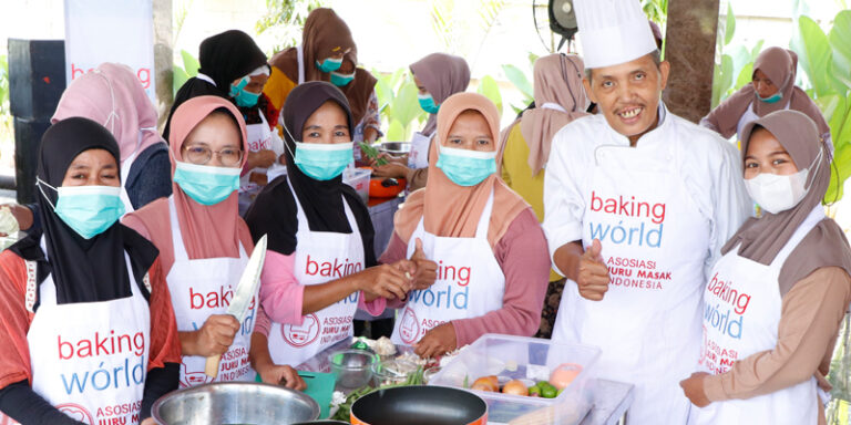 PASTIKAN NIH..! Program MBG Bakal Serap Tenaga Kerja Cukup Besar: Sekitar 1,5 Juta Lapangan Kerja Langsung