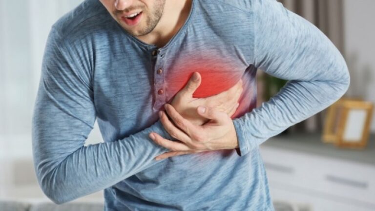Studi Pada 85 Juta Orang Temukan Peningkatan Risiko Stroke, Serangan Jantung, Penyakit Arteri Koroner, dan Aritmia Setelah Vaksinasi COVID-19