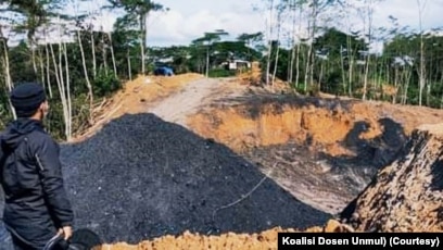 be048851-4555-4ee5-92f9-4b707f738338_w408_r1_s