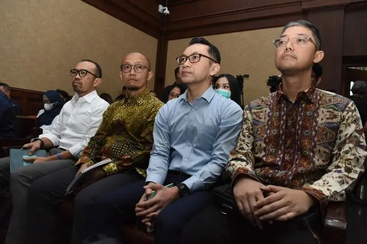 GILA TOTAL KORUPSI Rp285 TRILIUN…! Gara-gara Ikuti Permintaan Riza Chalid Sewa Terminal BBM, Negara Rugi Rp2,9 Triliun