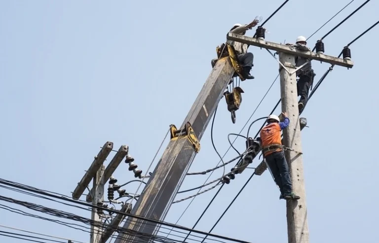 CEK YANG BENER PAK..! Purbaya Minta Data Konsumsi Listrik Ke PLN