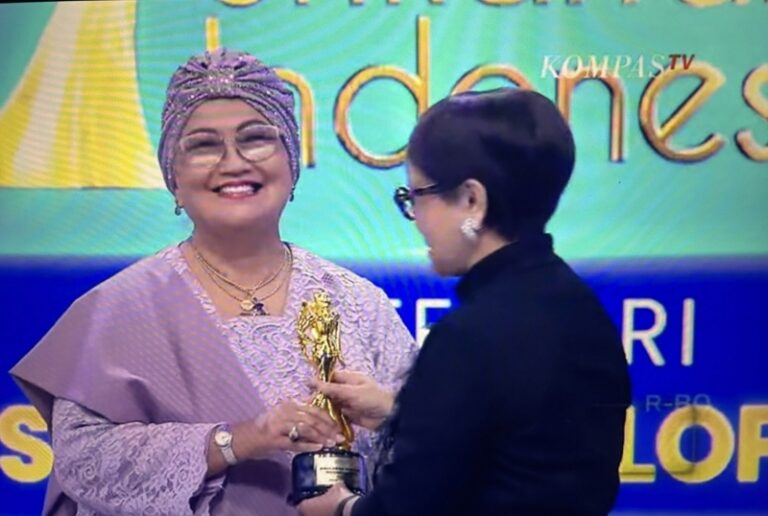 Hari Ibu: Gerakan Perempuan Bangkitlah!
