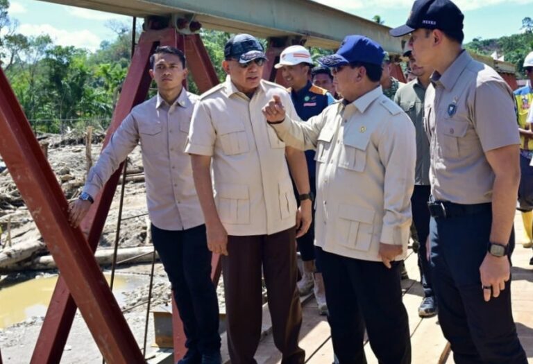 JANGAN KASIH AMPUN JENDERAL..! Prabowo Pastikan Tindak Pengusaha Nakal: Tak Patuh Hukum Izin Dicabut