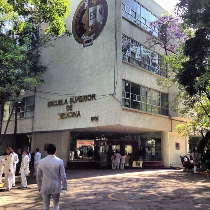 Pabrik Dokter Tanpa Kasir Bernama ELAM: Ironi dari Sebuah Pulau Kecil