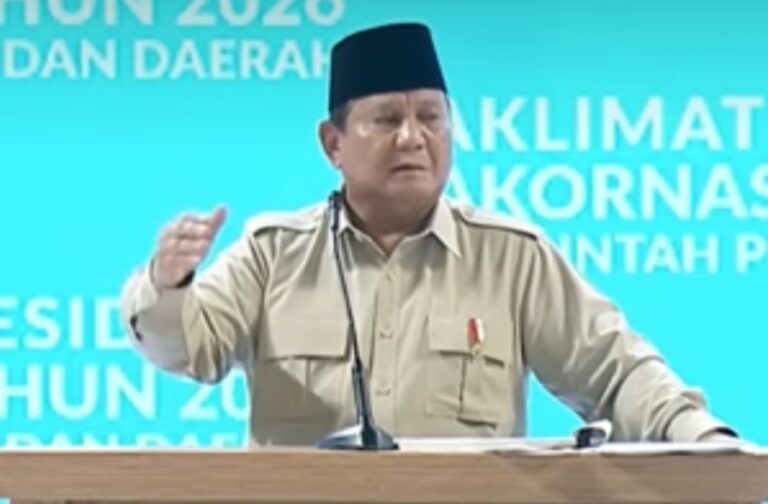 SASAR 12 JUTA KAMPUNG NELAYAN NIH..! Prabowo Janji Salurkan Kapal Nelayan 5-30 GT, Modernisasi Desa Pesisir Dimulai
