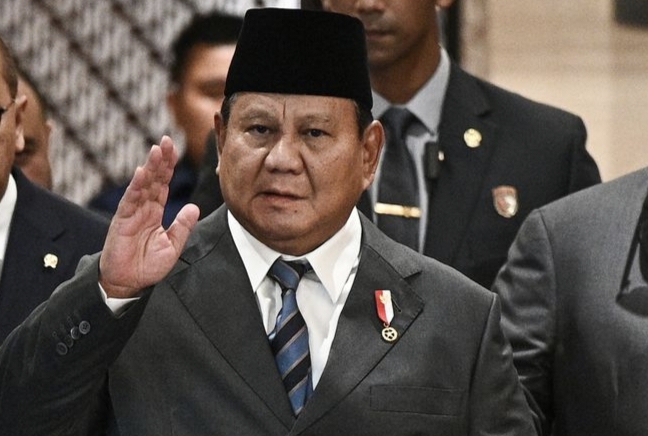 JANGAN RAGU HUKUM MATI JENDERAL..! Canda Prabowo: Jangan-jangan Perlu Sedikit Otoriter untuk Lawan Koruptor
