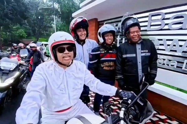 OTOKRITIK PENTING NIH..! Dedi Mulyadi: Masih Ada Maling Motor Berarti Gubernur Gagal, Ekonomi Belum Baik
