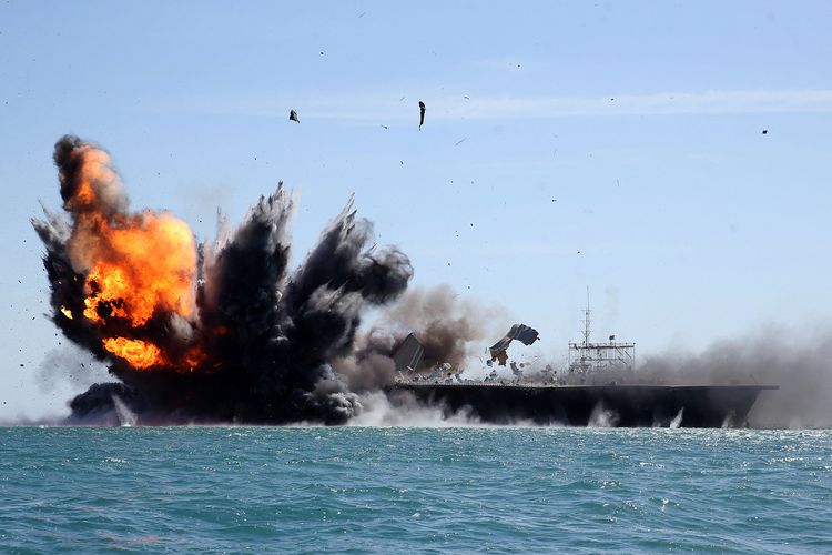86 PRAJURIT TEWAS SEKETIKA..! Tenggelamnya Kapal Perang Iran IRIS Dena, Torpedo AS Mengguncang Iran