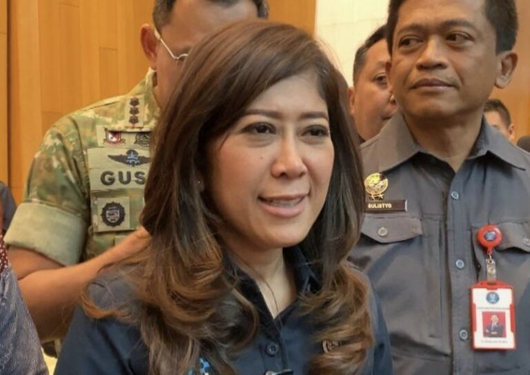 MEMFASILITASI ADU DOMBA..! Meutya Hafid Sidak Kantor Meta, Komplain Konten Disinformasi