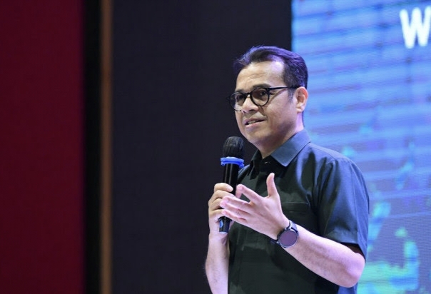 RI SUDAH SIAP..? Dorong AI Tetap di Bawah Kendali Manusia, Ini Strategi Komdigi