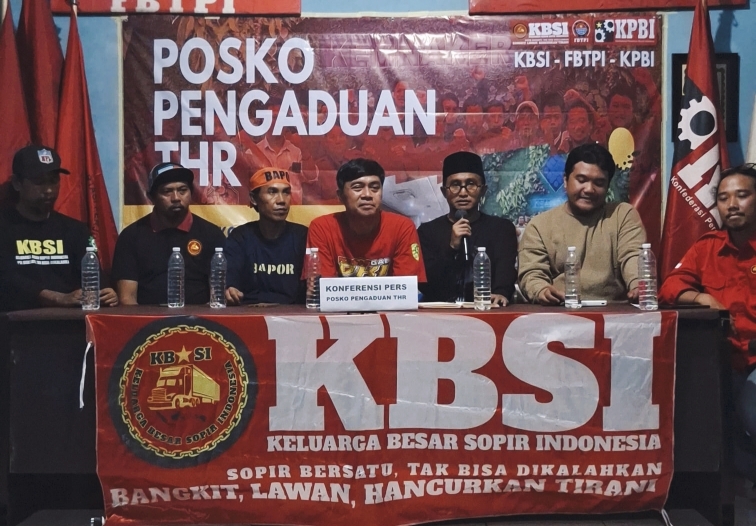 AYO LAPOR GAEZ..! Gerakan Buruh Dirikan Posko Pengaduan THR