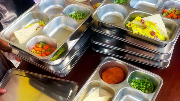 YA AMPUUUN..! Riset UI: MBG Terbuang, Mayoritas Siswa SD di Jakarta Tak Habiskan