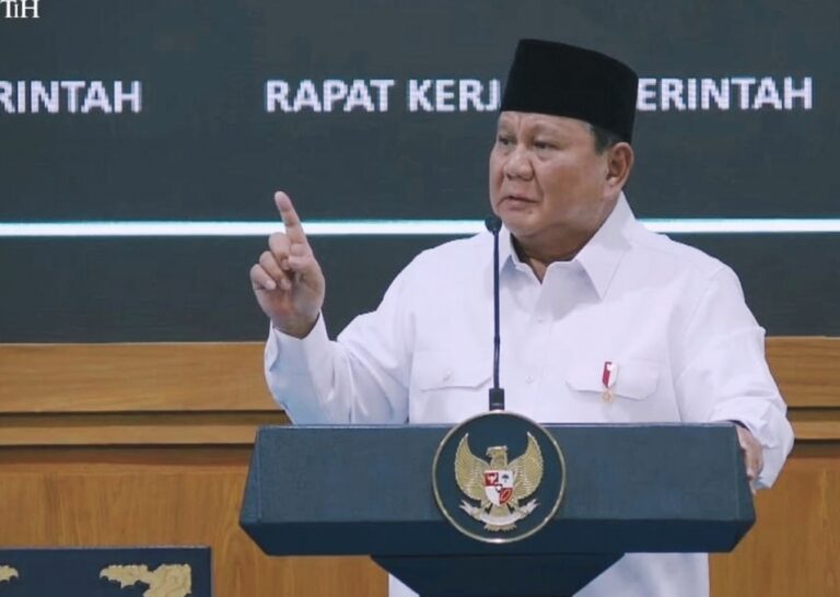 PECUT JENDERAL..! Prabowo Ingin Bahlil Kerja Lebih Cepat Cabut IUP Hutan: Enak Aja 2 Minggu