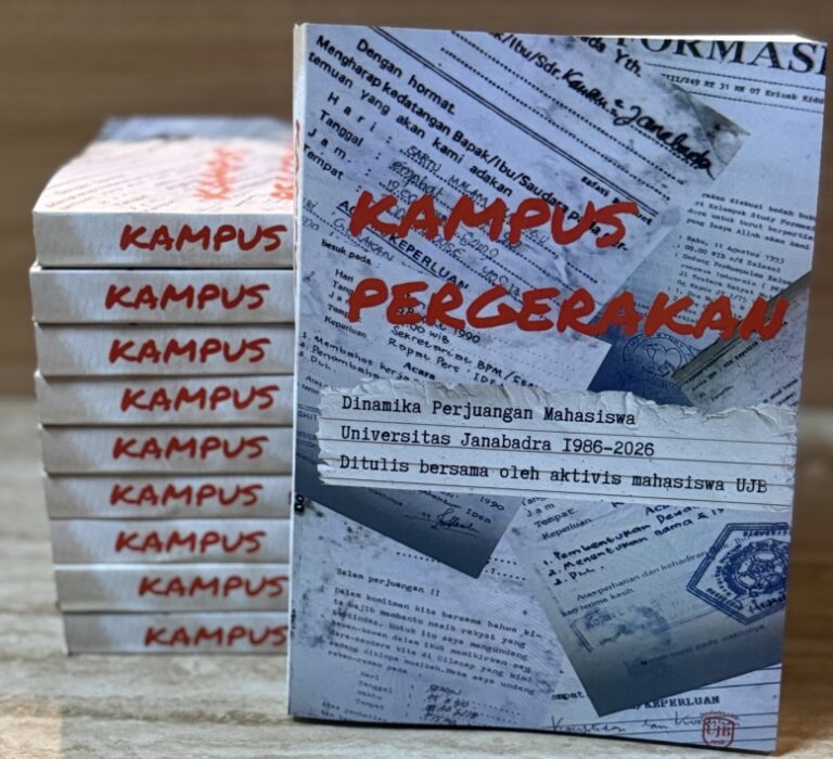 PERJUANGAN BELUM SELESAI..! Satu Lagi, Buku Sejarah Gerakan Mahasiswa Diluncurkan Tepat di Hari Peringatan Reformasi