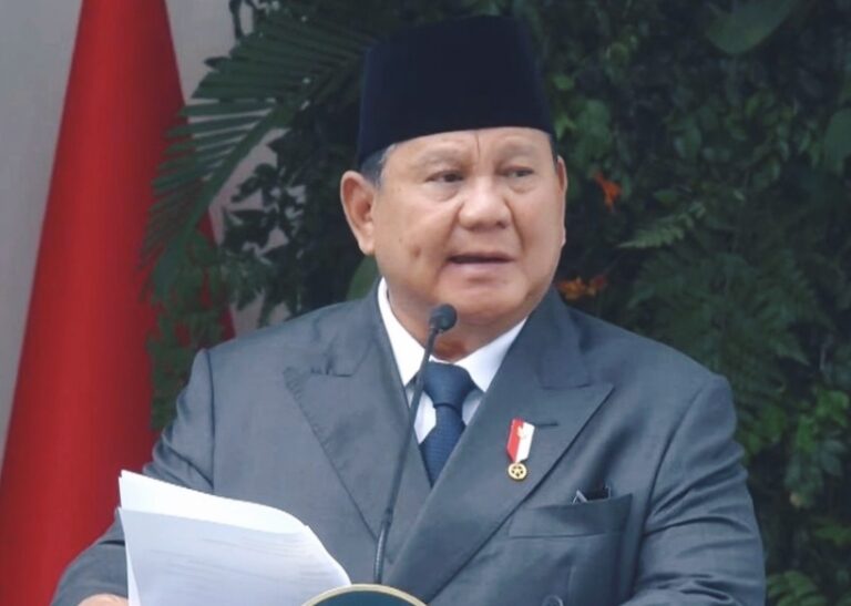 PERCEPAT SOSIALISME INDONESIA JENDERAL..! Prabowo: Ekonomi RI Tumbuh tapi Apakah Sudah Dirasakan Rakyat? Mari Jujur