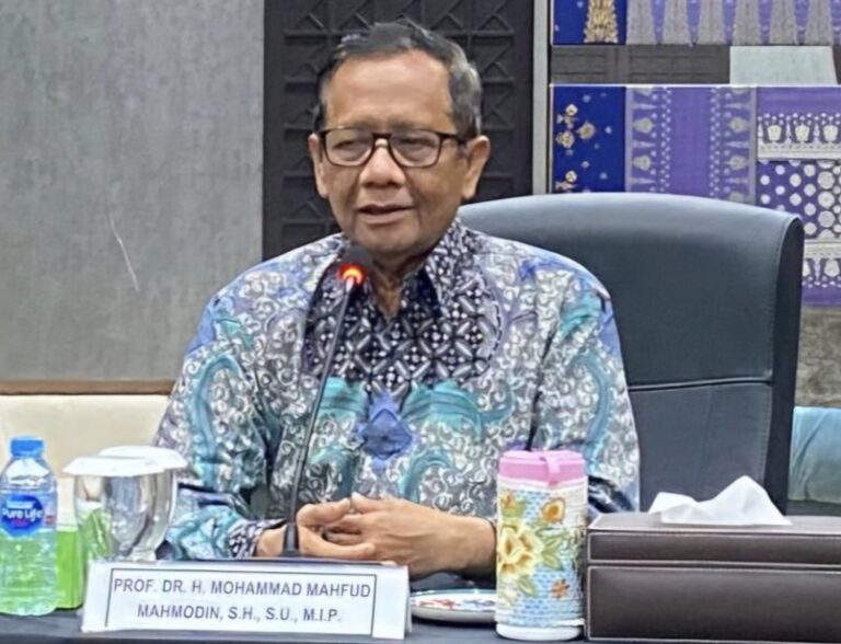 MASAK TAKUT SIH..? Mahfud MD Tantang Polri Ungkap Pelaku Lain di Kasus Andrie Yunus: Ada Nyali Enggak?