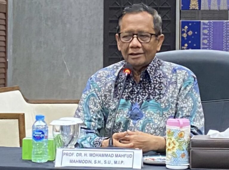 BIAR DI KEJAGUNG AJA..! Mahfud MD Usul KPK Ambil Alih Kasus Febrie Adriansyah demi Selamatkan Sistem Hukum