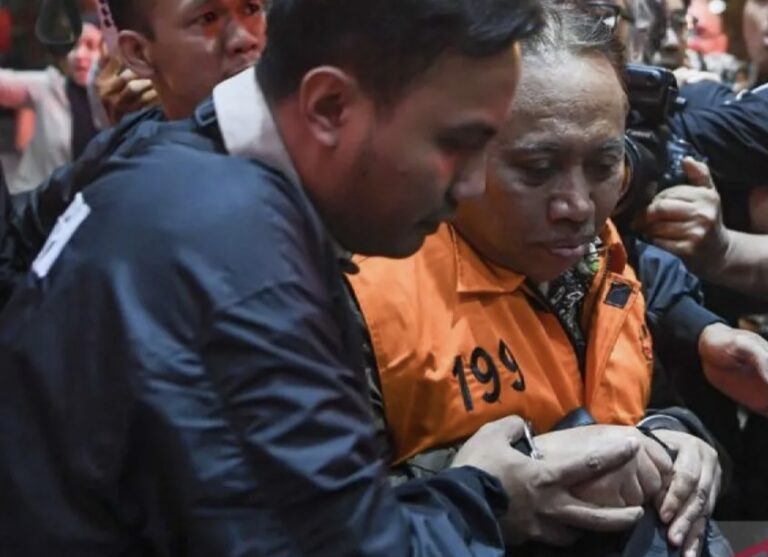 SIKAT GEROMBOLAN TUKANG PERAS DI KAMPUS..! KPK Sebut Rektor Unsoed Beli Tiga Bidang Tanah Usai Terima Gratifikasi