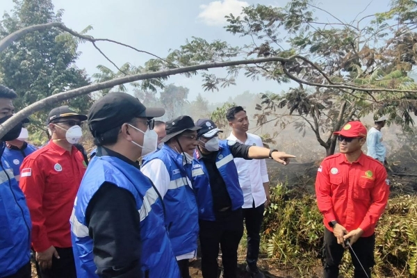 GUBERNUR SHALAT MINTA HUJAN..! Menteri LH Sebut 11 Perusahaan di Kalsel Terindikasi Sengaja Bakar Lahan, Pemicu Karhutla